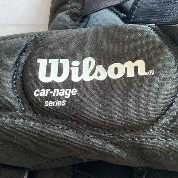 Wilson Adult Football Carnage Series Elbow Pad (Black) High Impact Protection - Picture 5 of 5